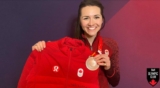 Win a jacket signed by Isabelle Weidemann from the Canadian Olympic Club