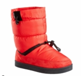 Win a pair of Campfire Unisex Hybrid Slippers from Baffin